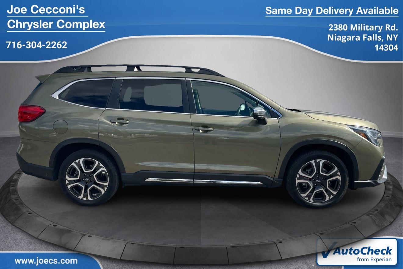 2023 Subaru Ascent Limited photo 2