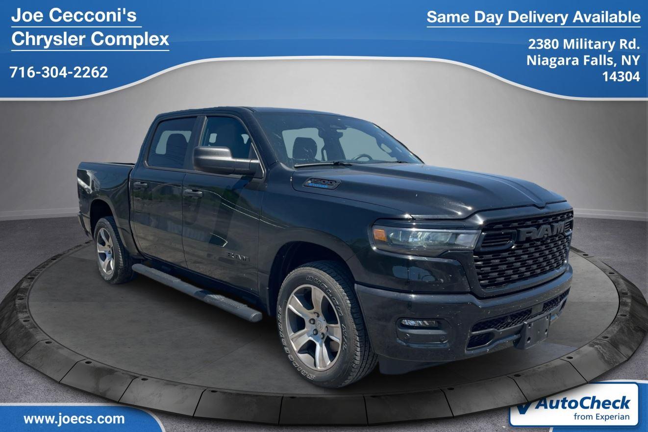 2025 RAM 1500 Tradesman 4x4 Crew Cab 5'7's photo