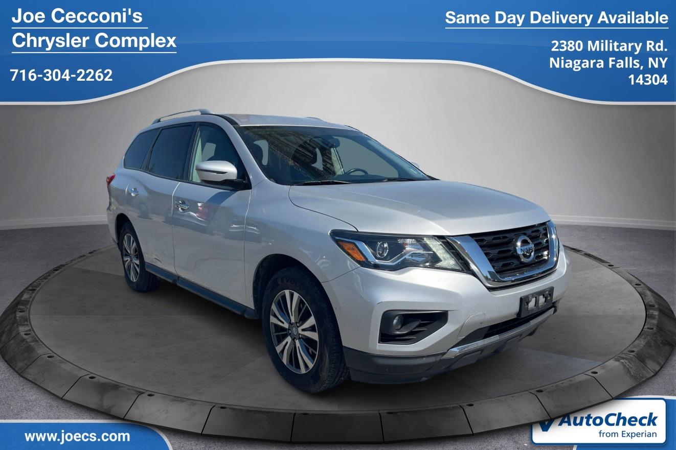 2019 Nissan Pathfinder SV 4WD's photo