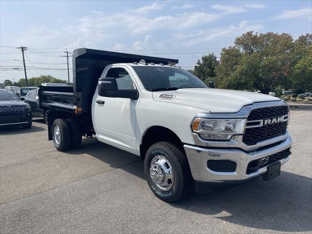 2024 Ram 3500 Tradesman photo 2