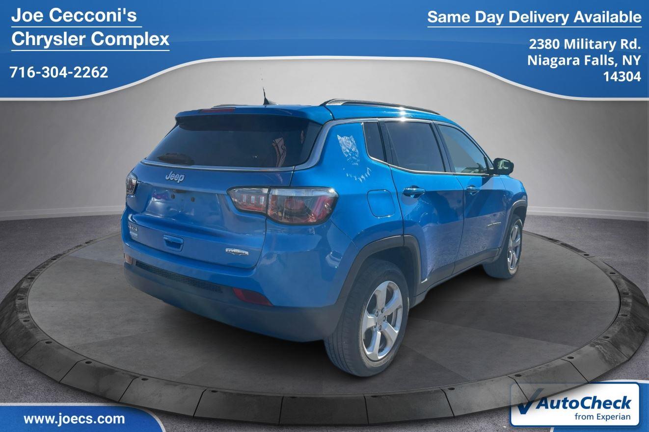 2019 Jeep Compass Latitude photo 3