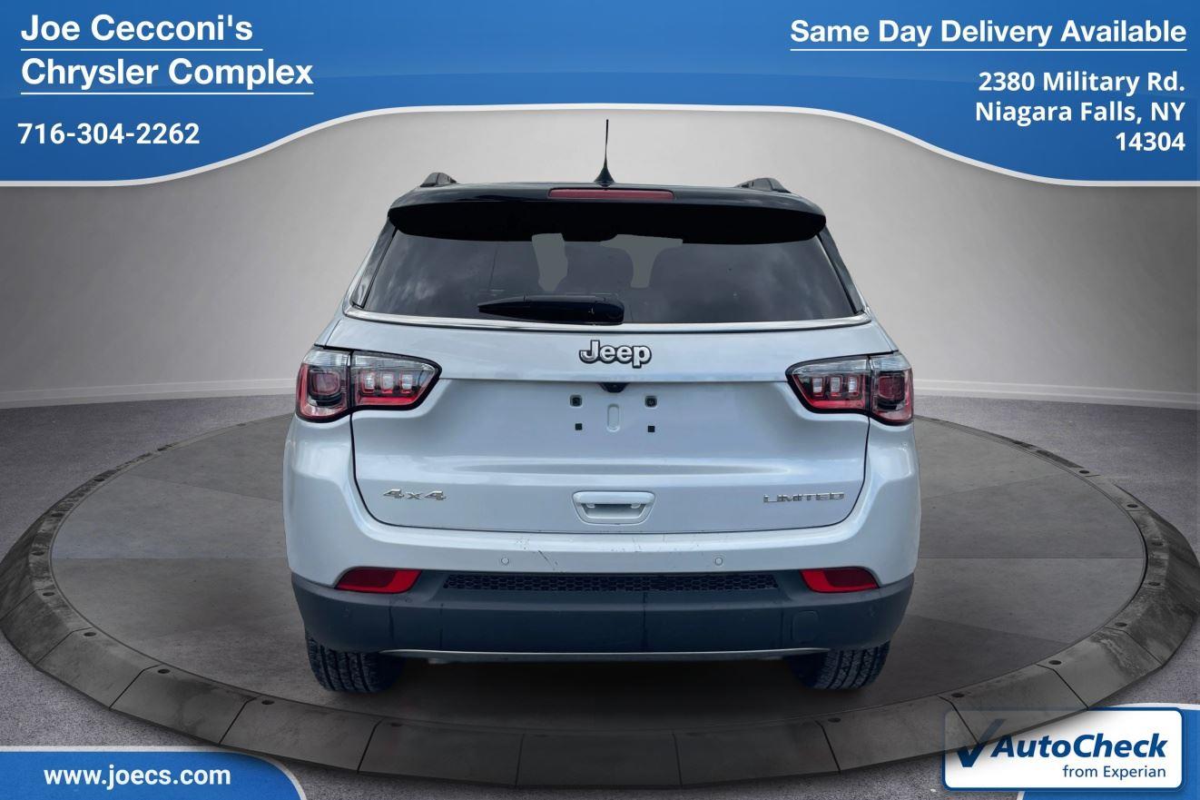 2024 Jeep Compass Limited photo 3
