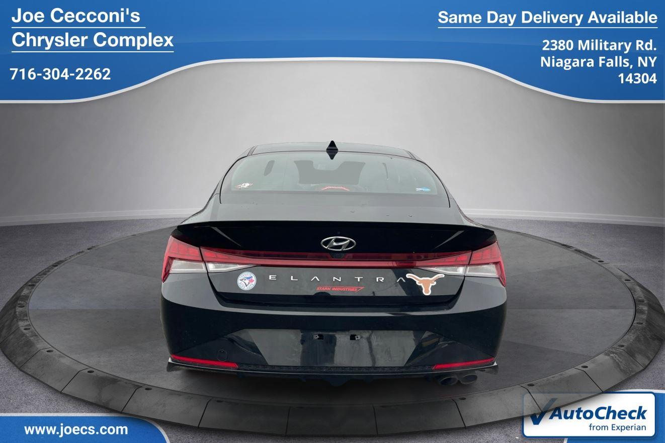 2023 Hyundai Elantra N Line photo 4