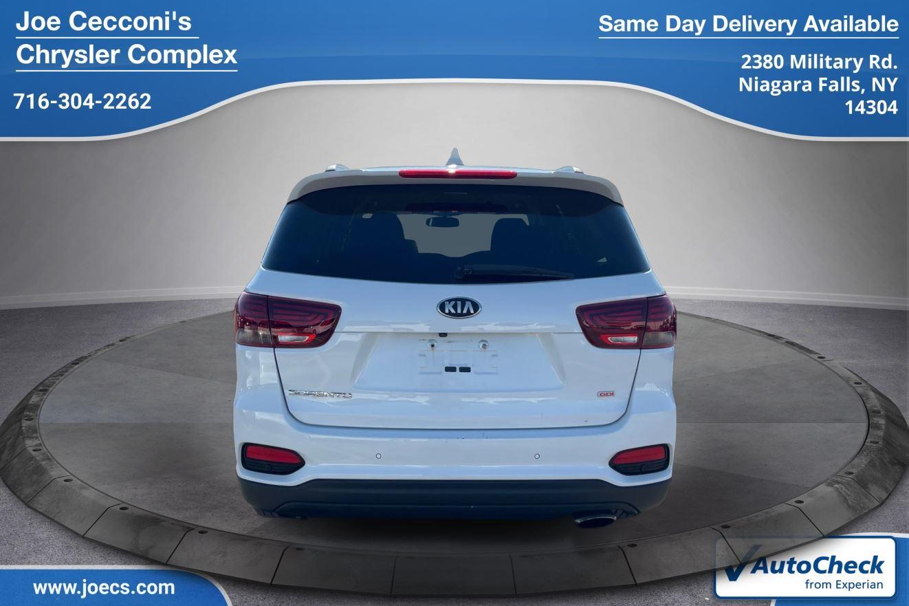 2019 Kia Sorento LX photo 3