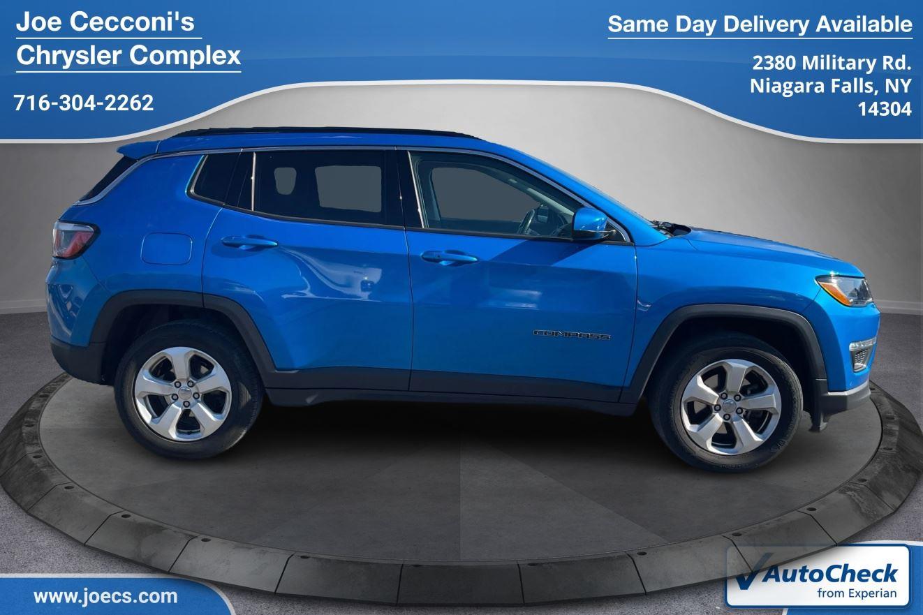 2019 Jeep Compass Latitude photo 2