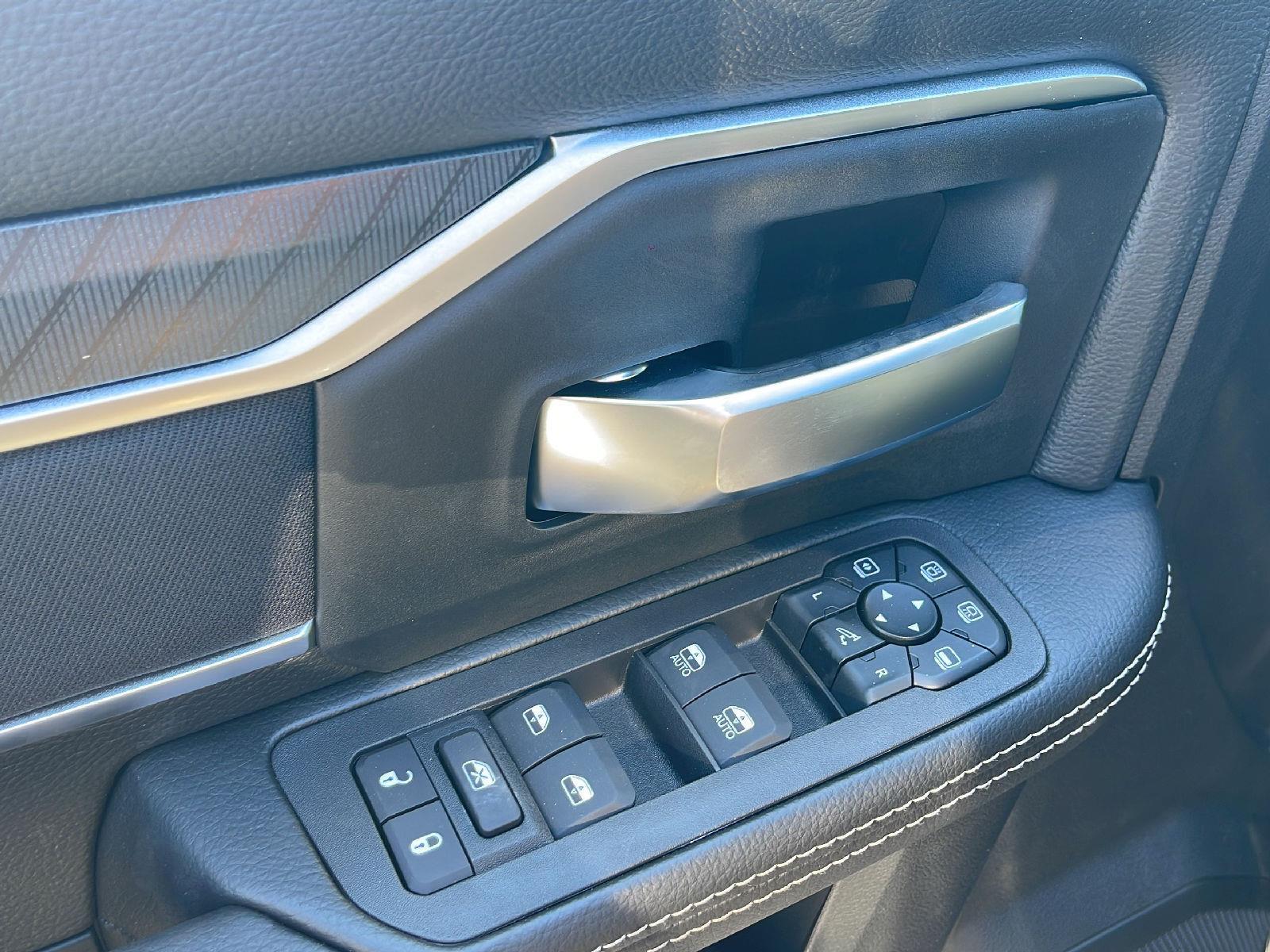 2026 RAM 2500 Big Horn - Photo 18