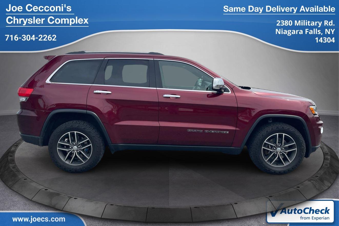 2017 Jeep Grand Cherokee Limited photo 2