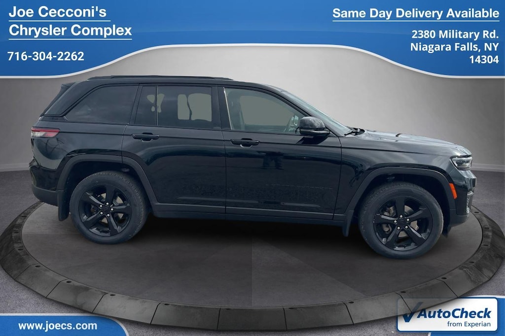 Used 2023 Jeep Grand Cherokee Altitude SUV