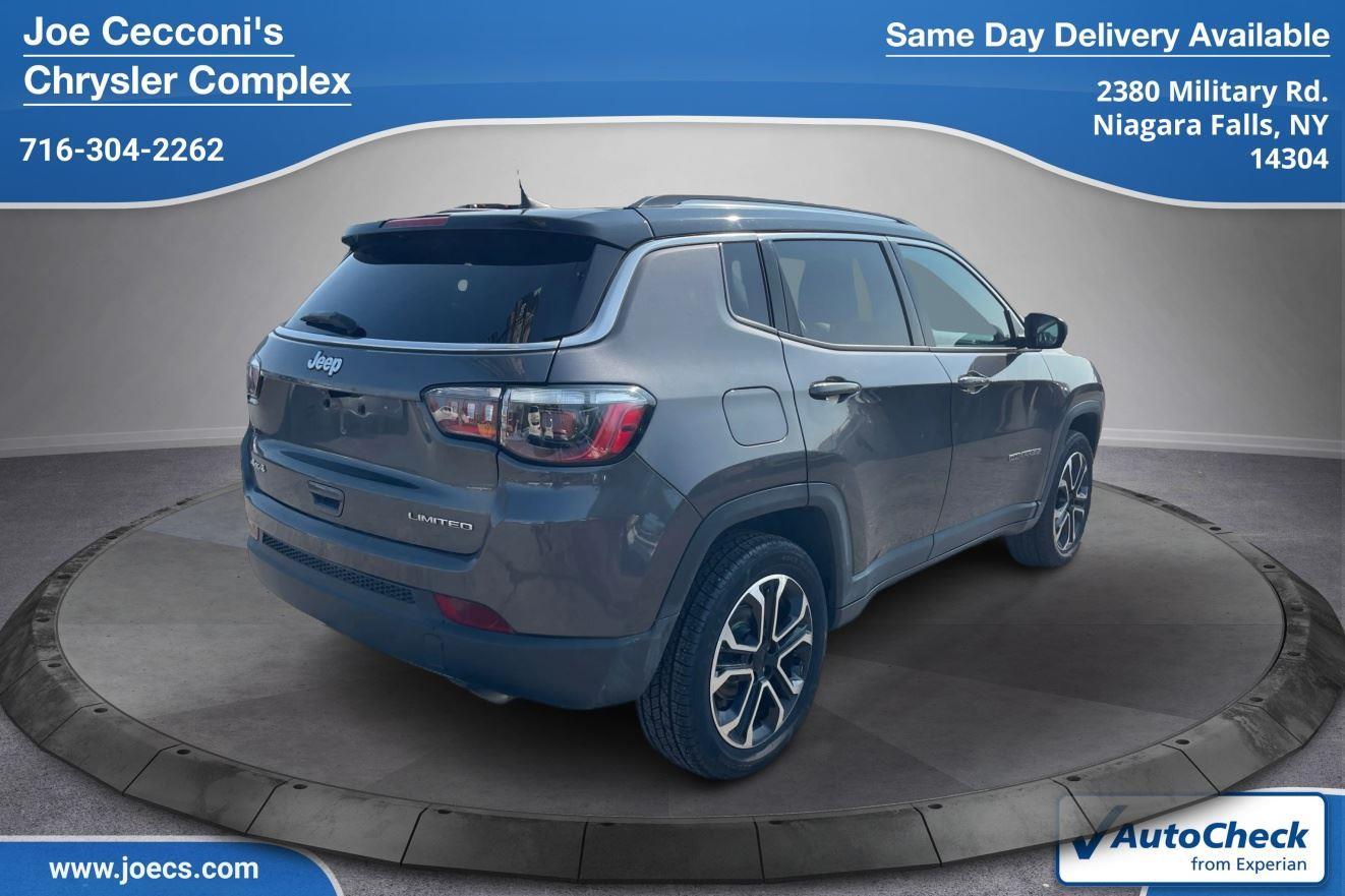 2022 Jeep Compass Limited photo 3