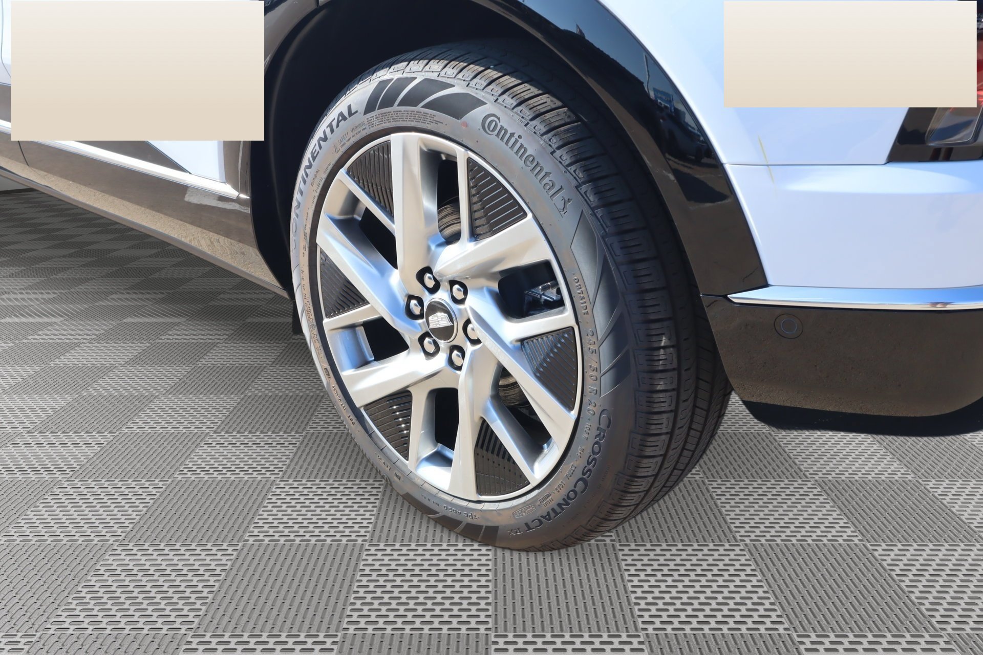 2027 Cadillac OPTIQ Premium Luxury - Photo 20