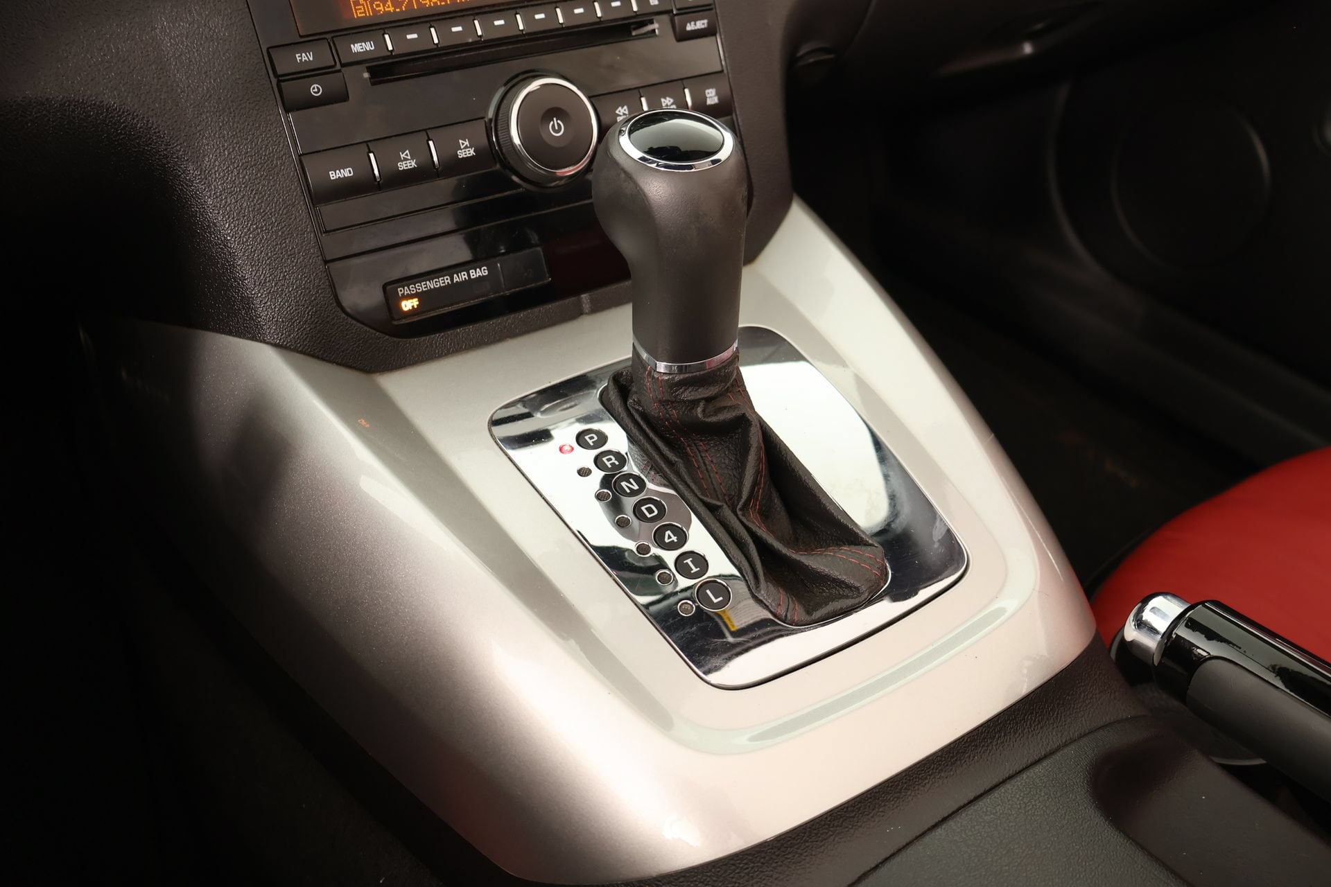 2009 Saturn Sky Red Line - Photo 6