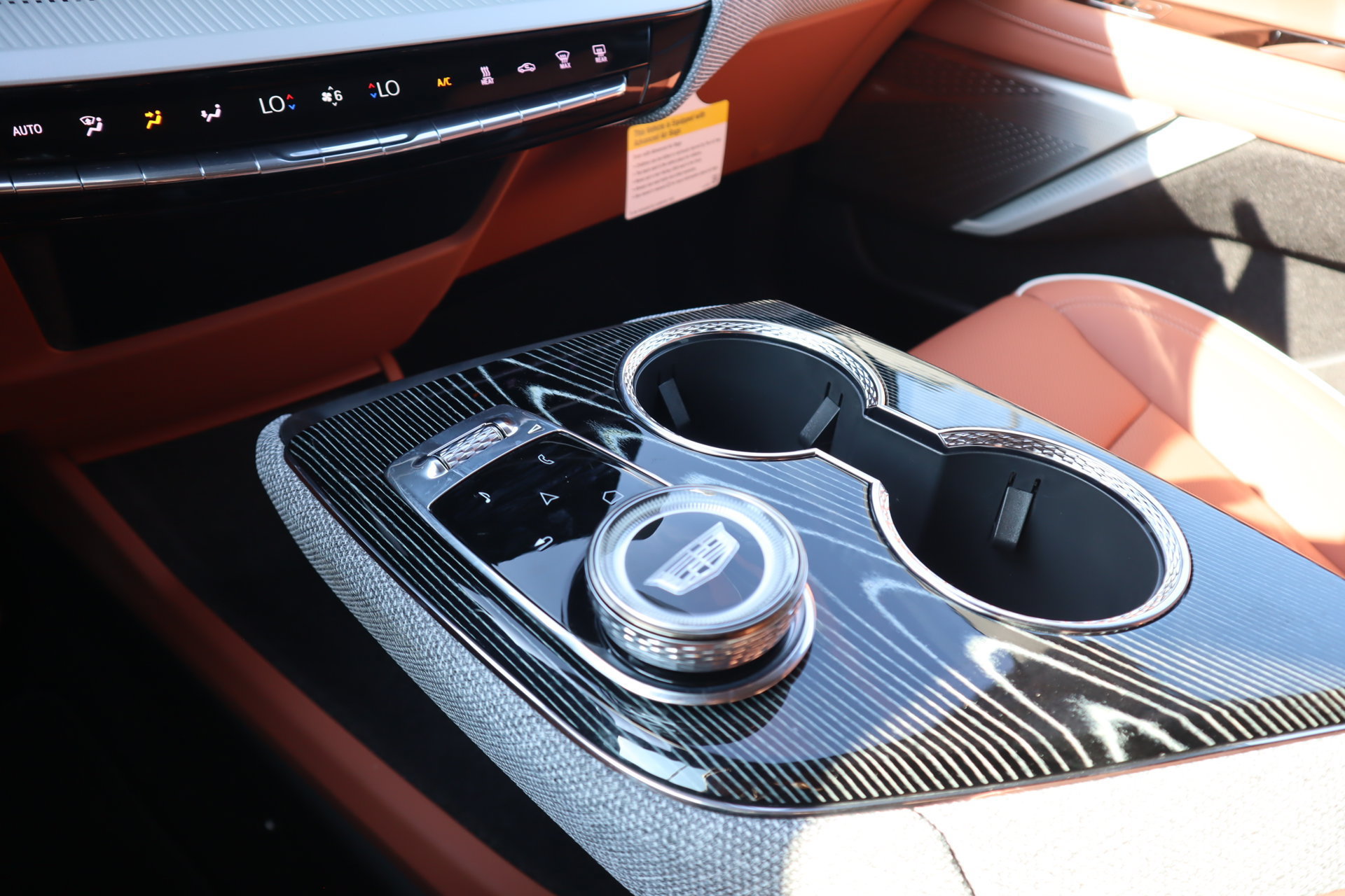 2027 Cadillac OPTIQ Premium Luxury - Photo 10