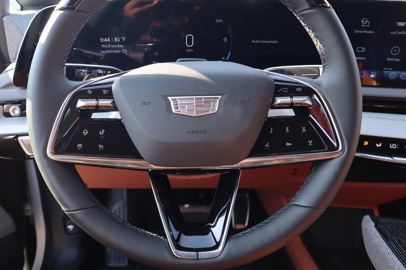 2027 Cadillac OPTIQ Premium Luxury - Photo 6