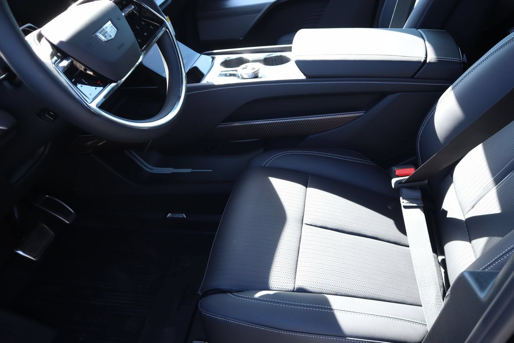 2026 Cadillac VISTIQ Sport - Photo 12