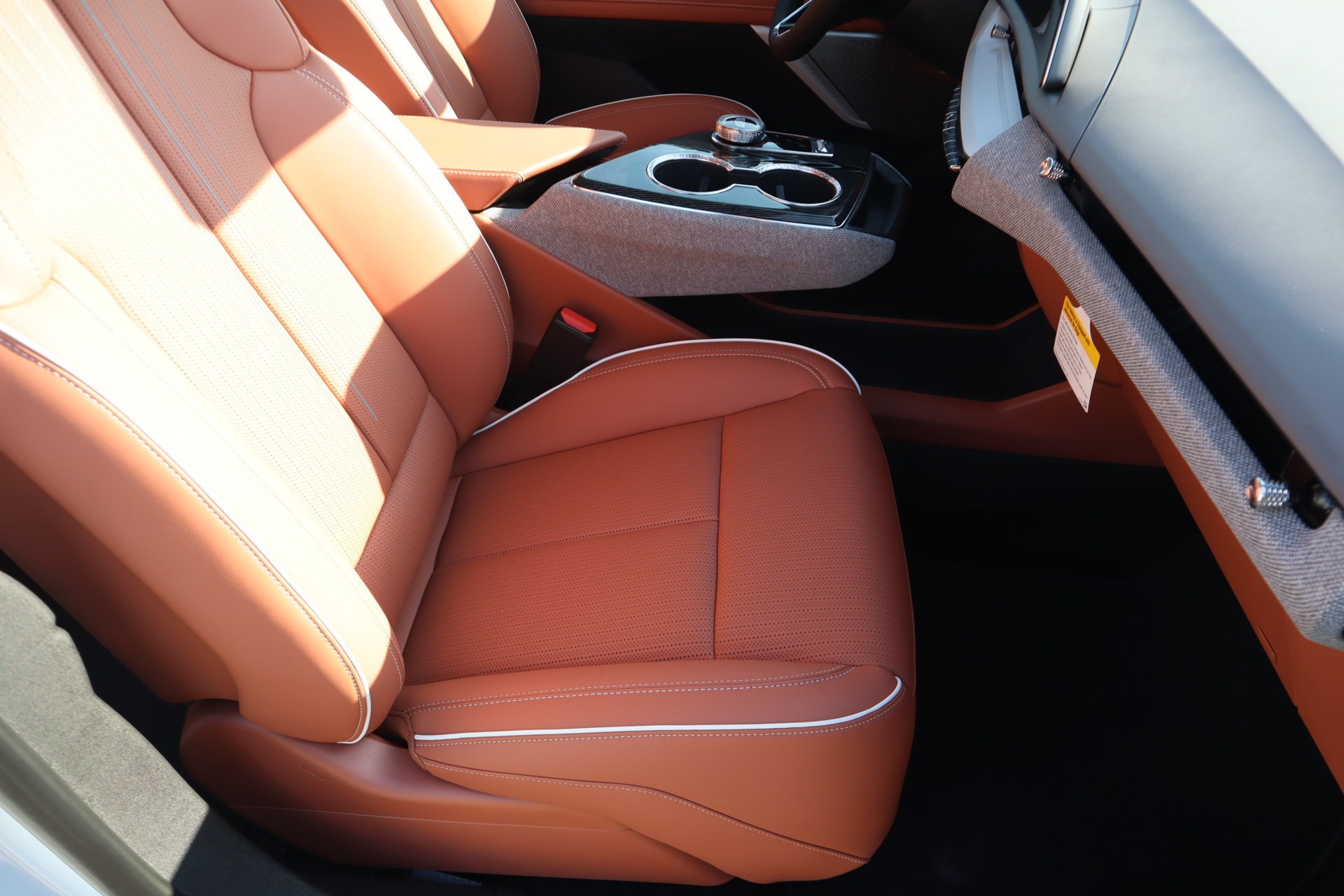2027 Cadillac OPTIQ Premium Luxury - Photo 15
