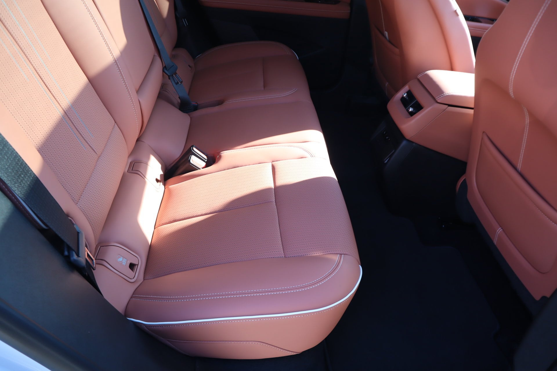 2027 Cadillac OPTIQ Premium Luxury - Photo 16