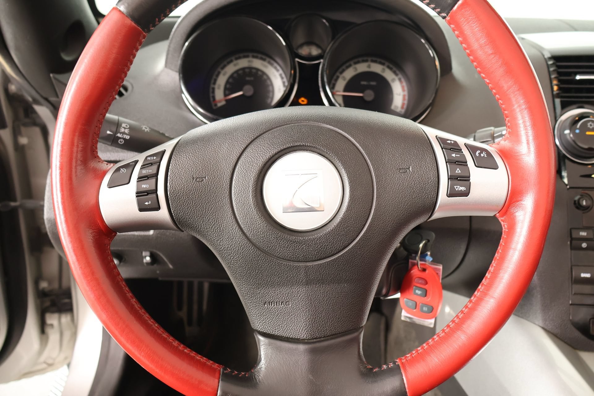 2009 Saturn Sky Red Line - Photo 3