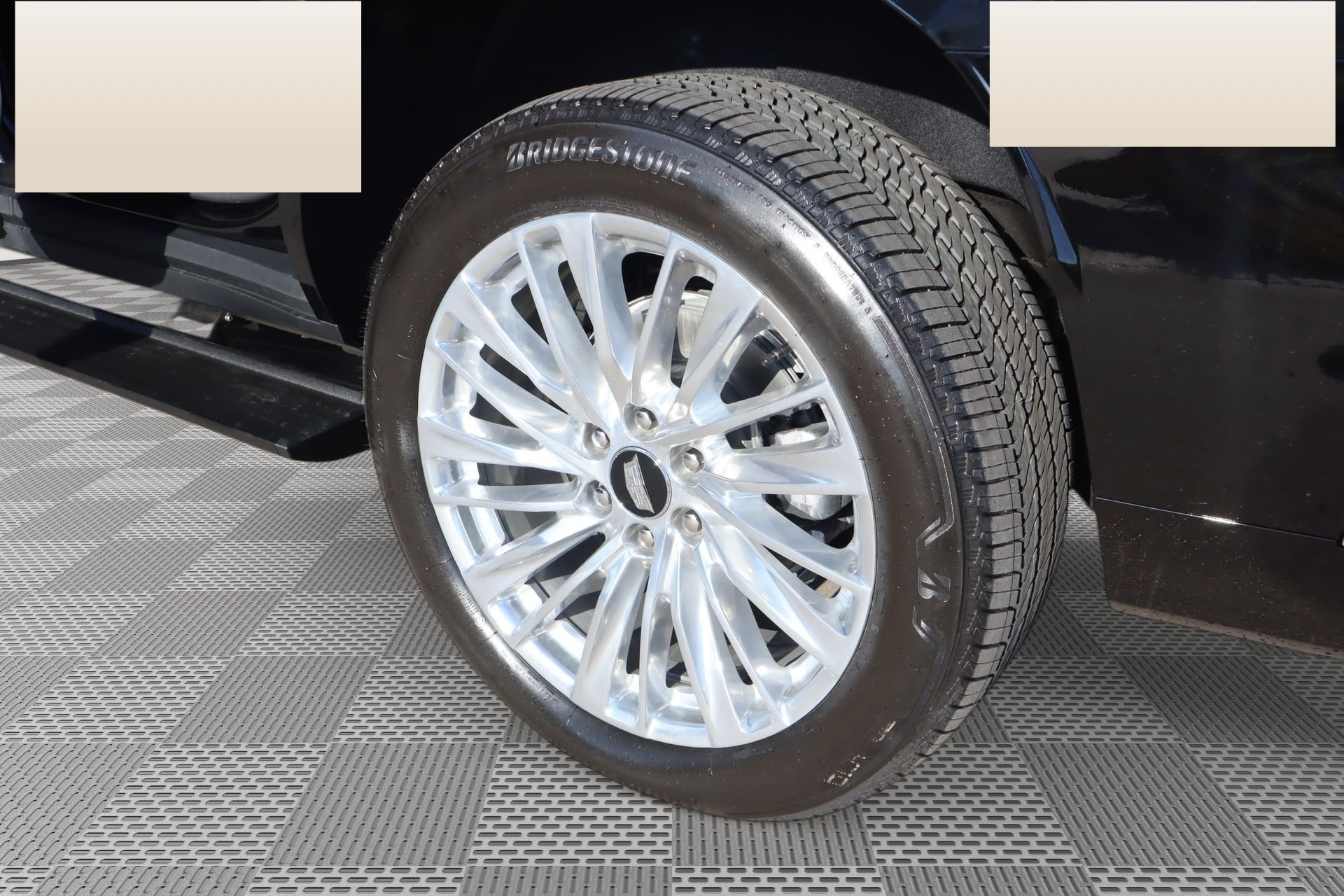 2027 Cadillac Escalade Luxury - Photo 18