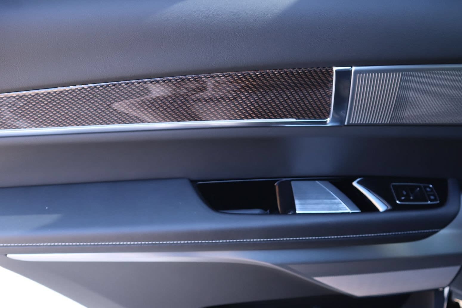 2026 Cadillac VISTIQ Sport - Photo 25