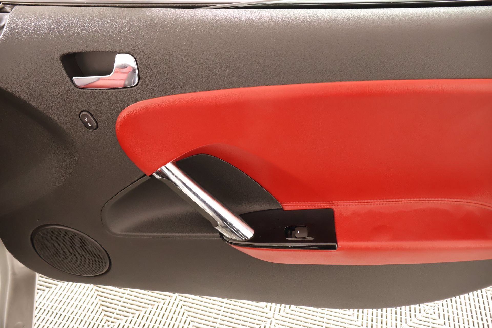 2009 Saturn Sky Red Line - Photo 12