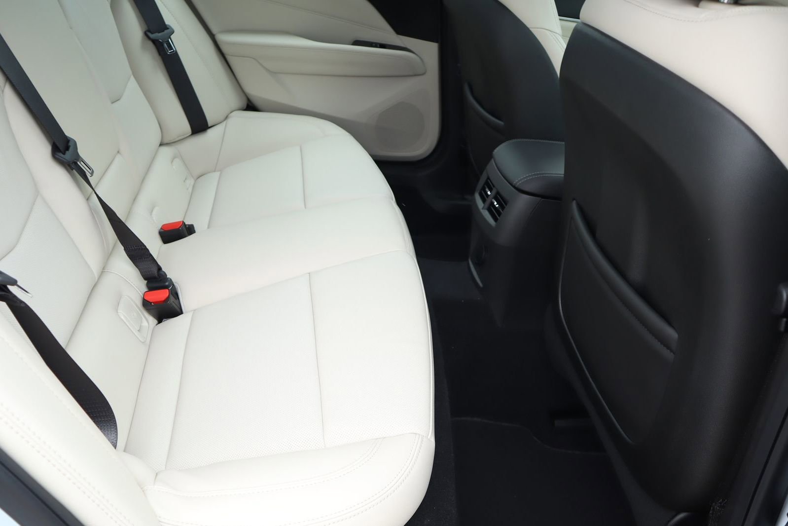 2026 Cadillac CT4 Premium Luxury - Photo 15