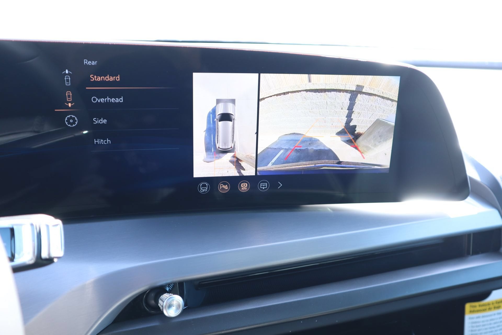 2026 Cadillac VISTIQ Sport - Photo 7