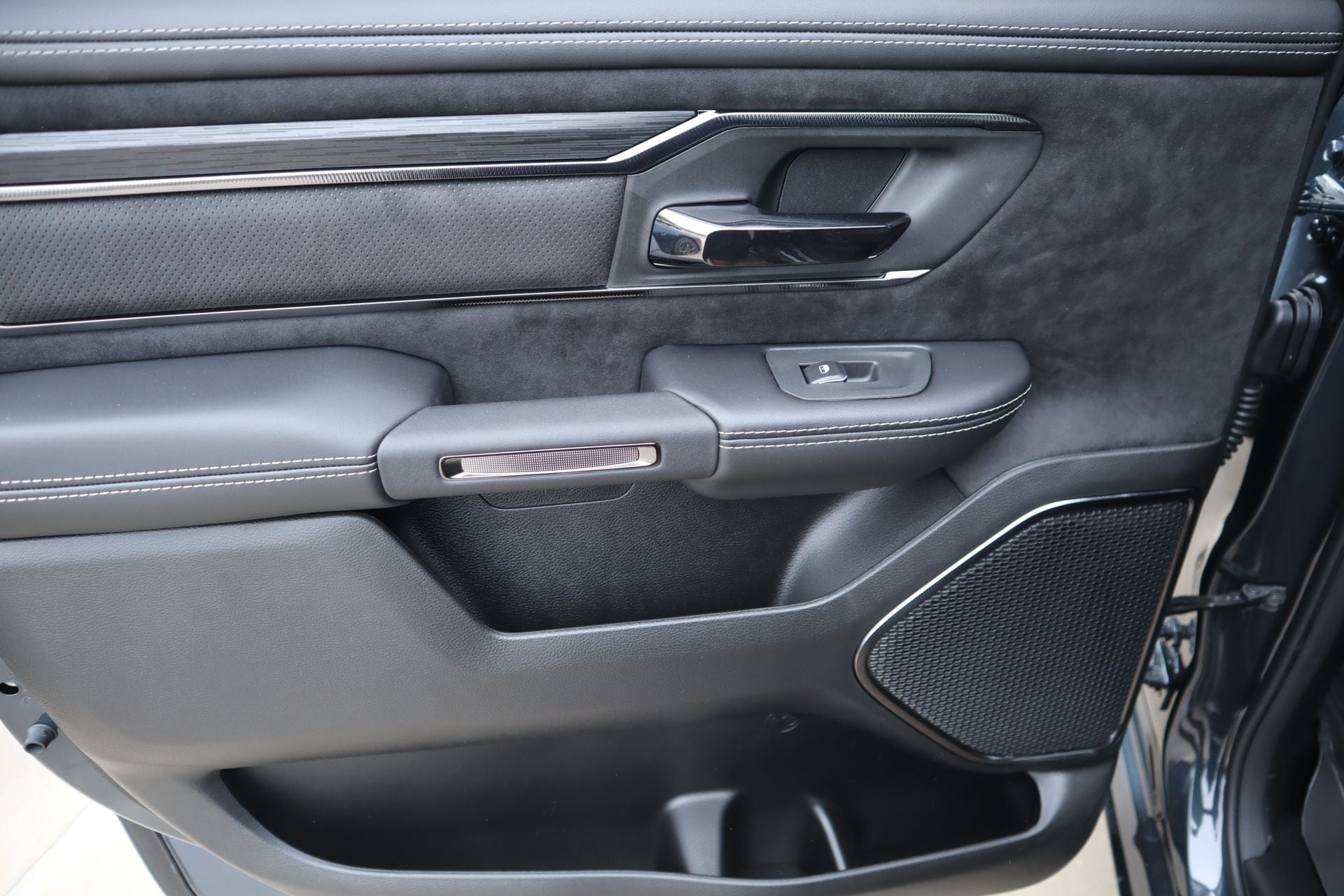 2026 RAM 1500 RHO - Photo 17