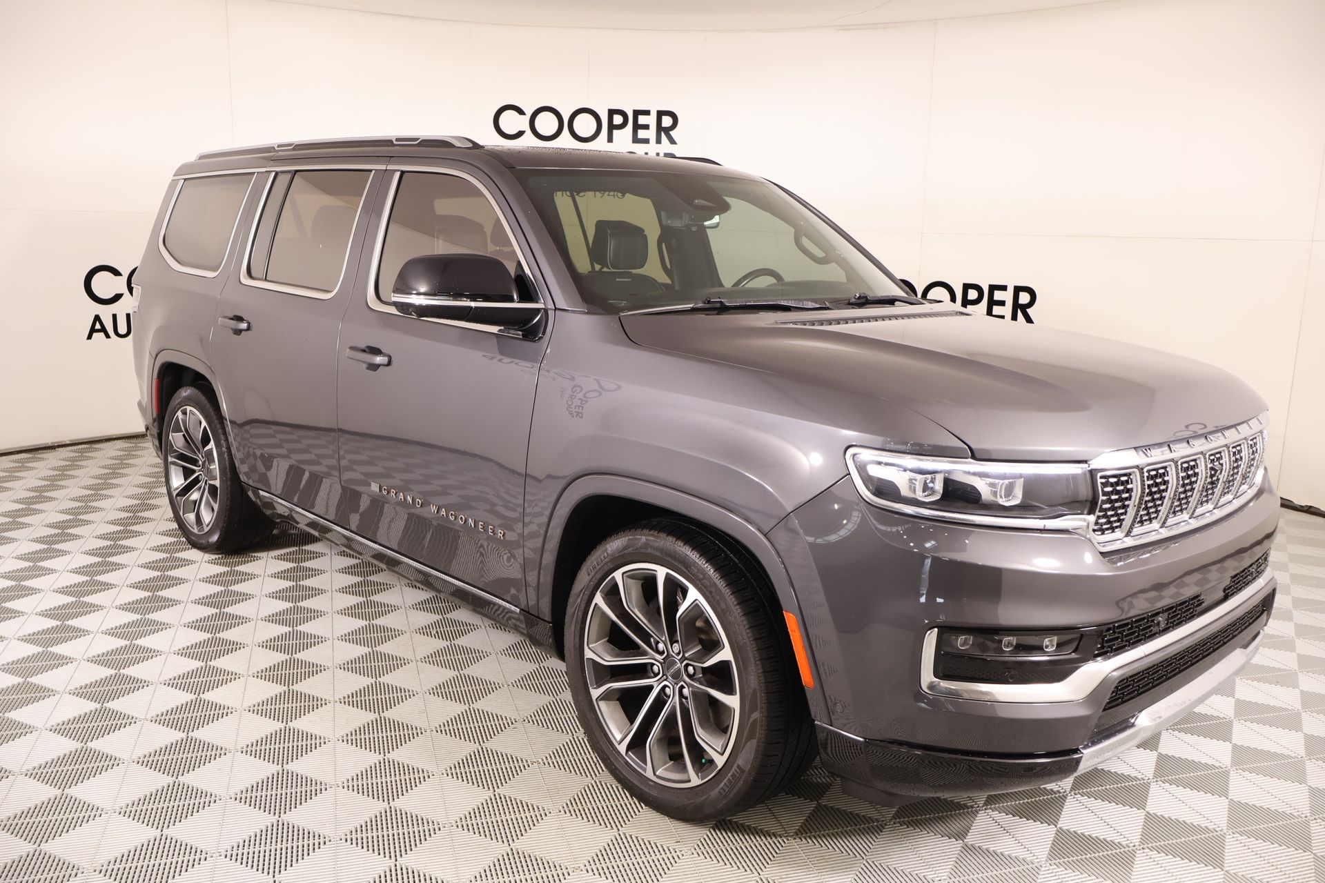 2023 Jeep Grand Wagoneer L