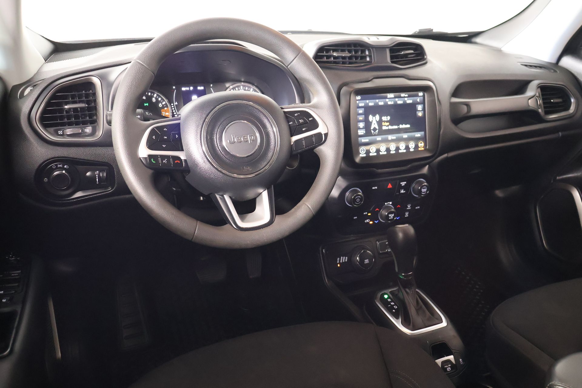 Used 2023 Jeep Renegade Latitude with VIN ZACNJDB18PPP55348 for sale in Shawnee, OK