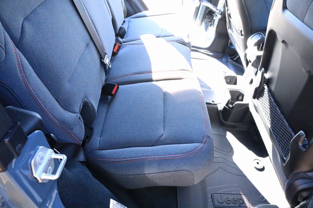 2026 Jeep Wrangler 4-Door Rubicon - Photo 13