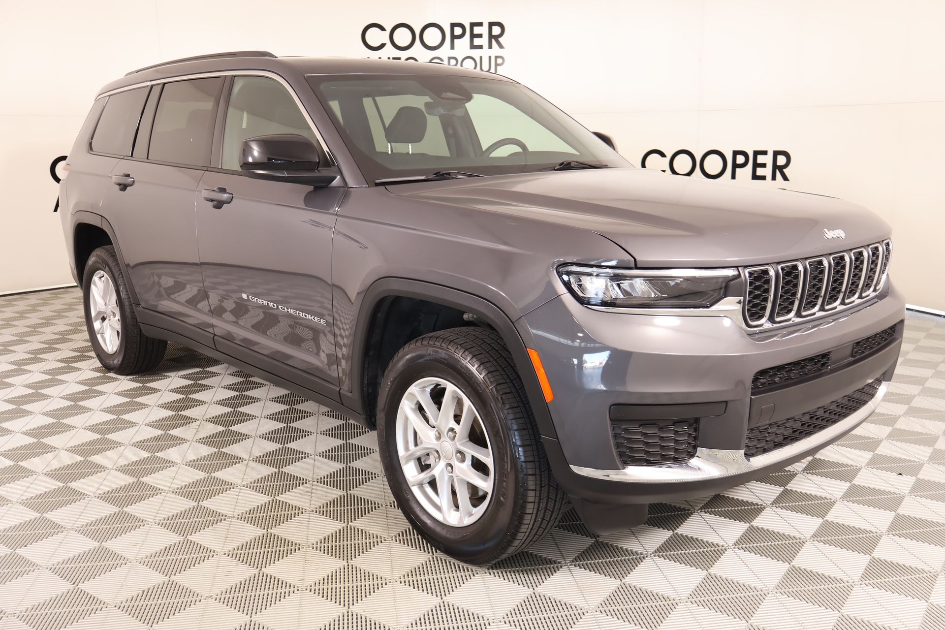  Jeep Grand Cherokee L