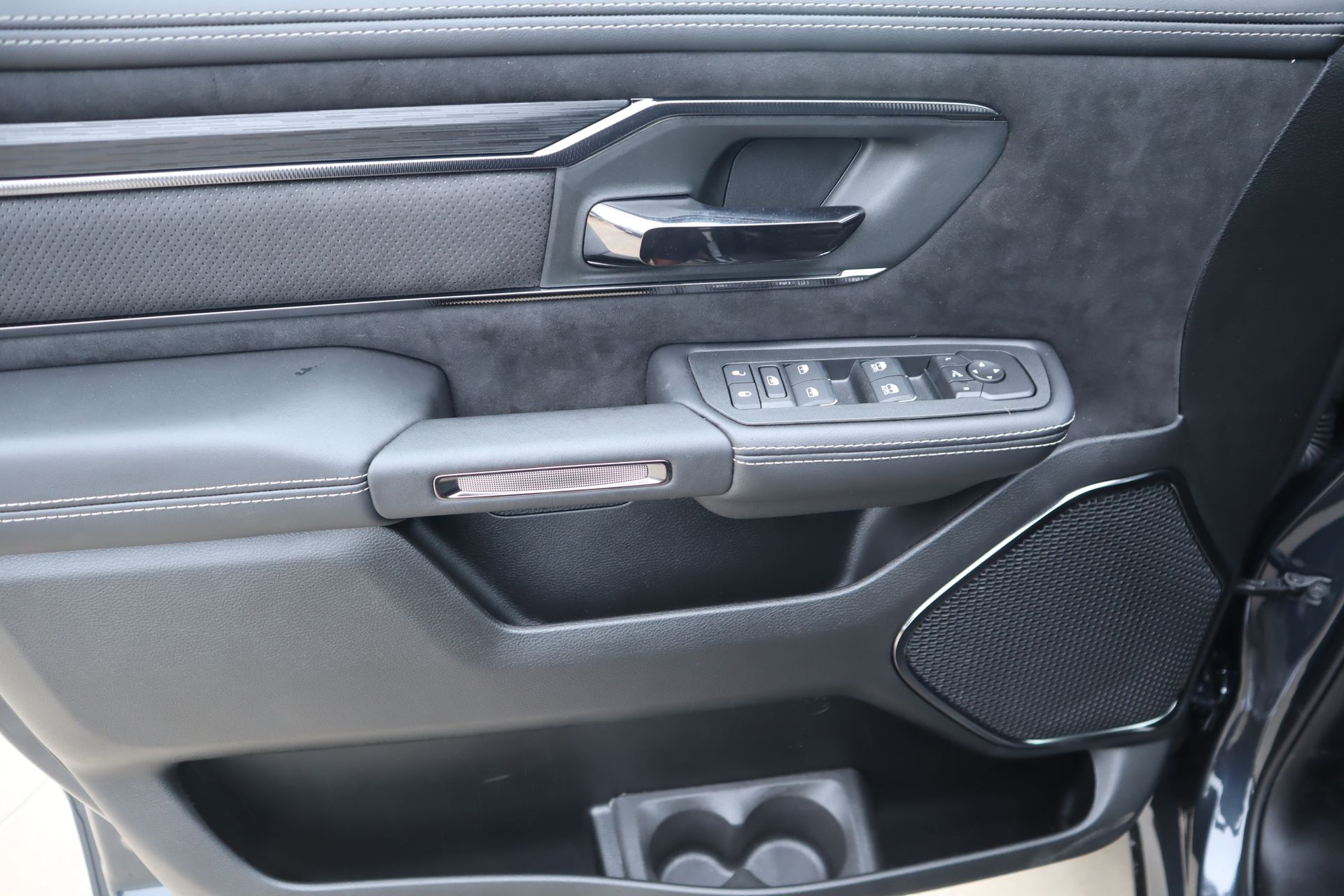 2026 RAM 1500 RHO - Photo 18