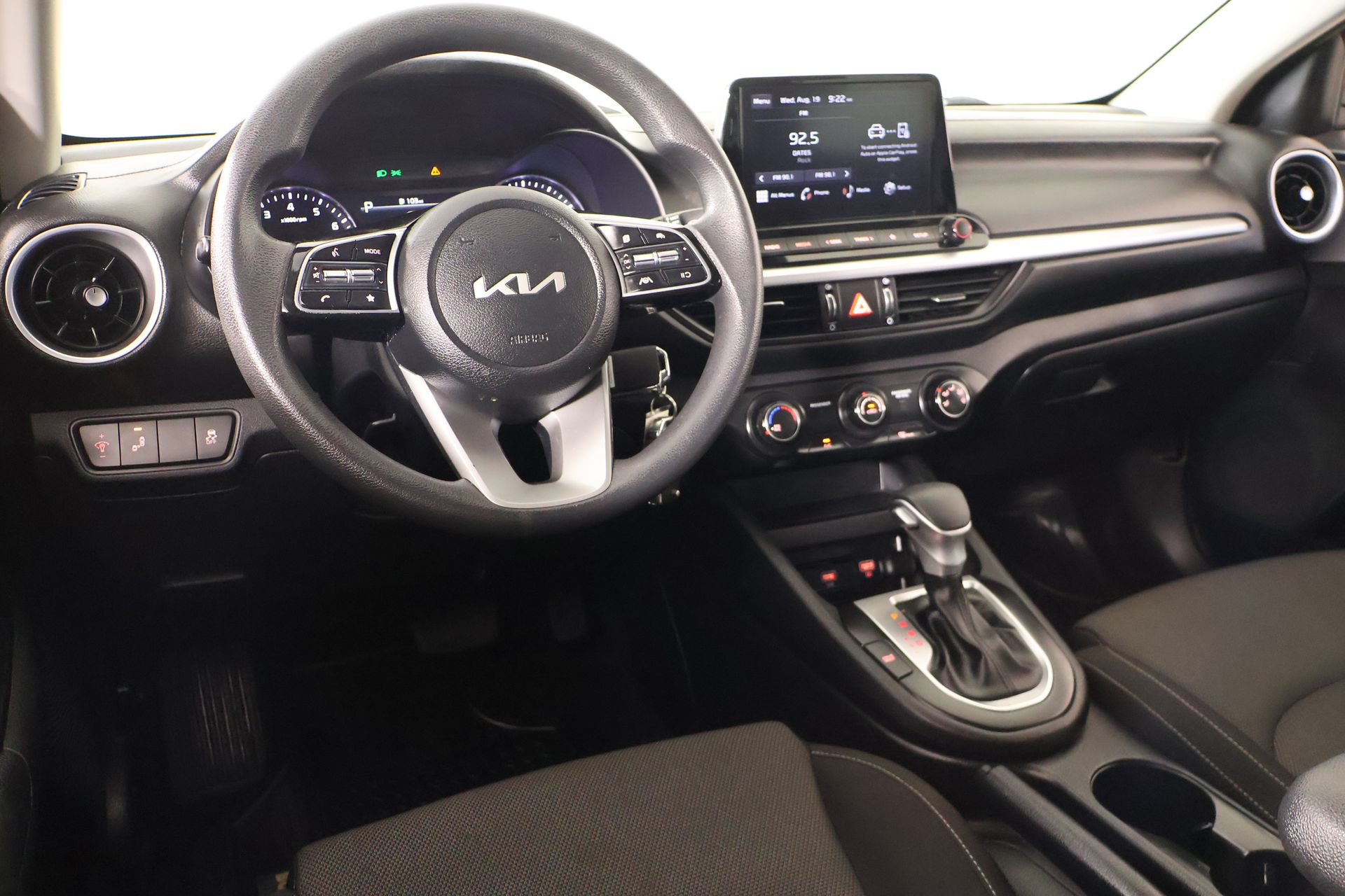 Used 2024 Kia Forte LXS with VIN 3KPF24ADXRE699686 for sale in Yukon, OK