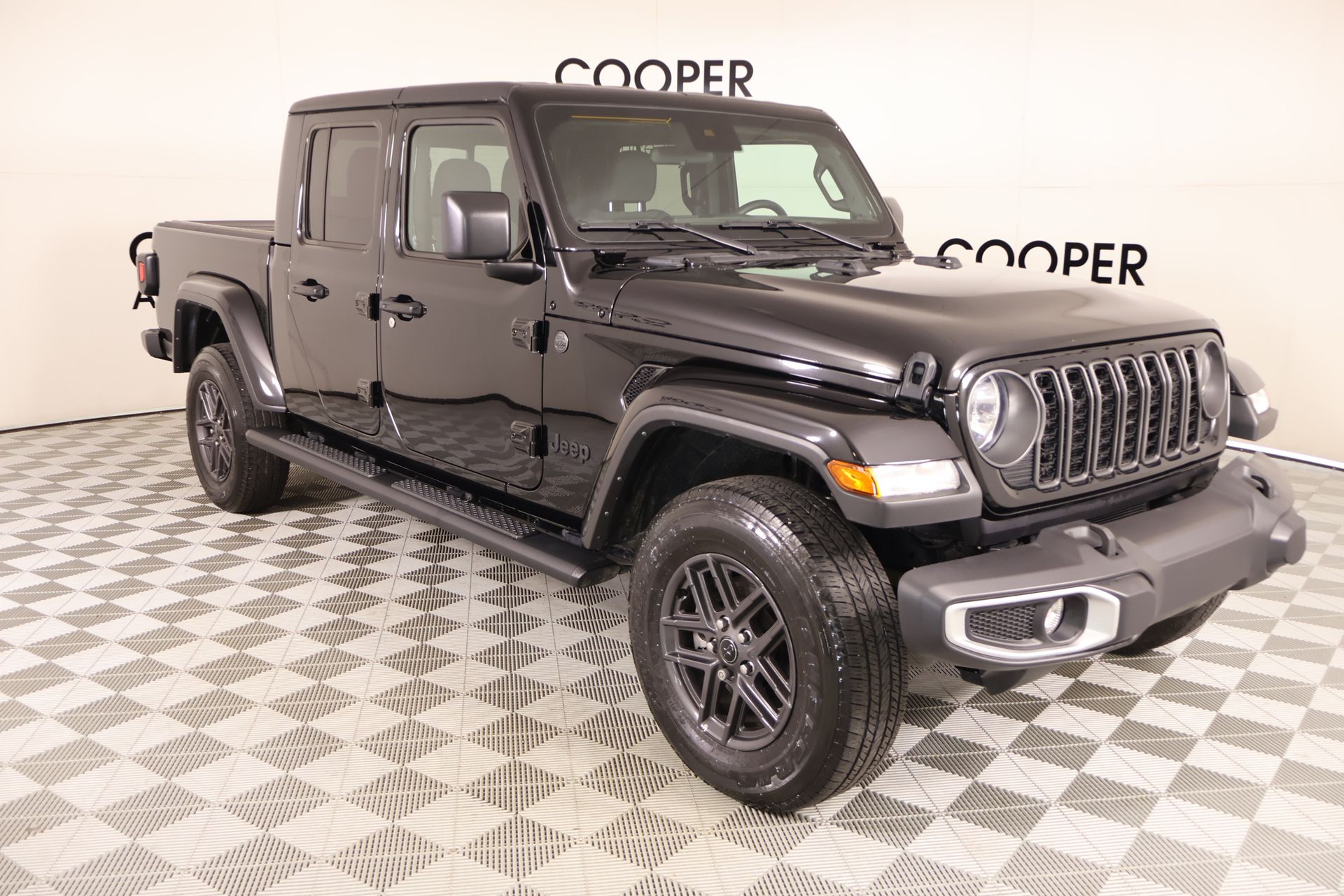 2024 Jeep Gladiator
