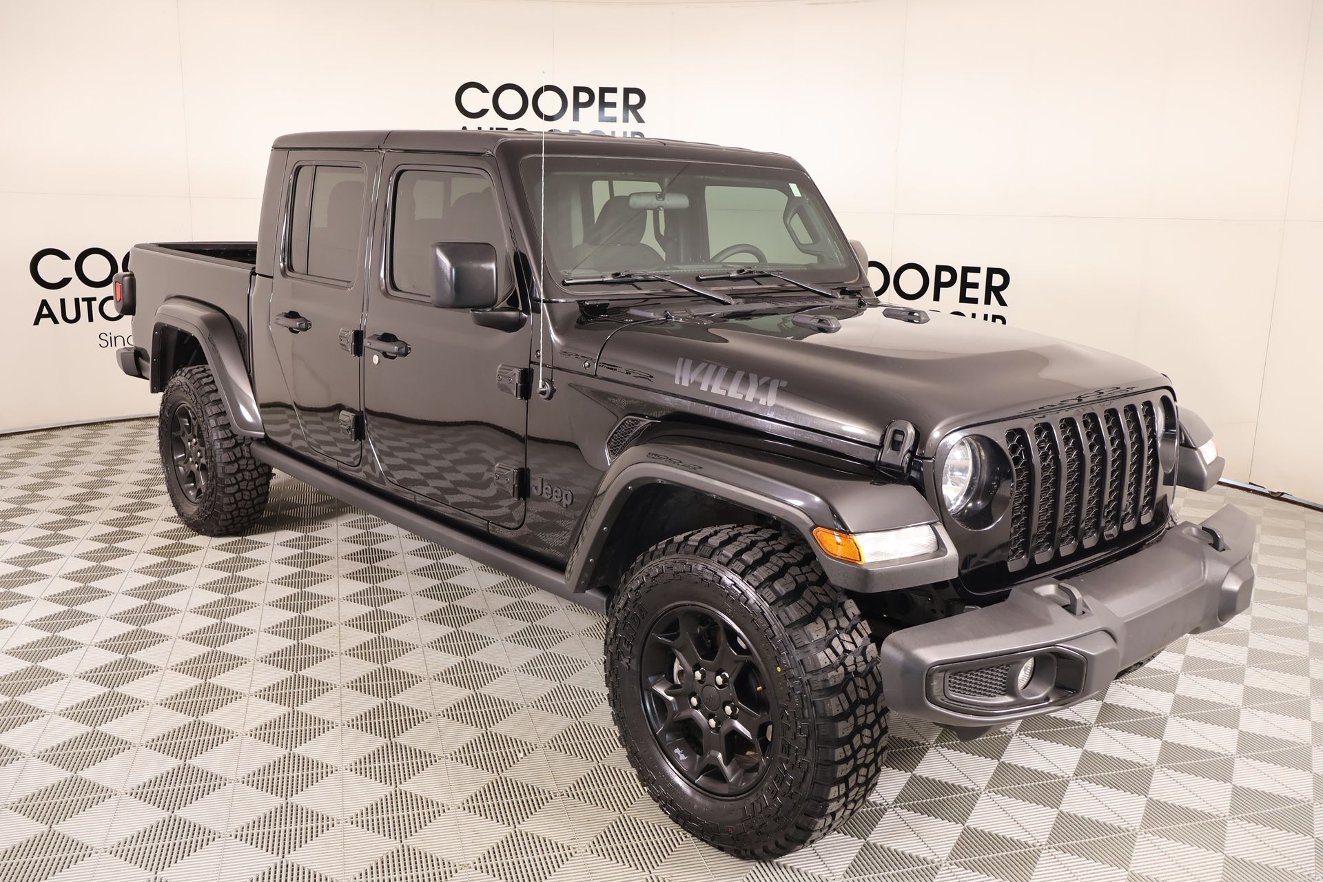 2023 Jeep Gladiator