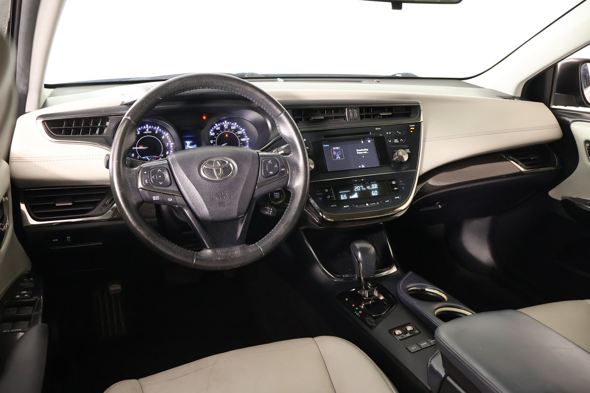 Used 2015 Toyota Avalon XLE with VIN 4T1BK1EB0FU171749 for sale in Yukon, OK