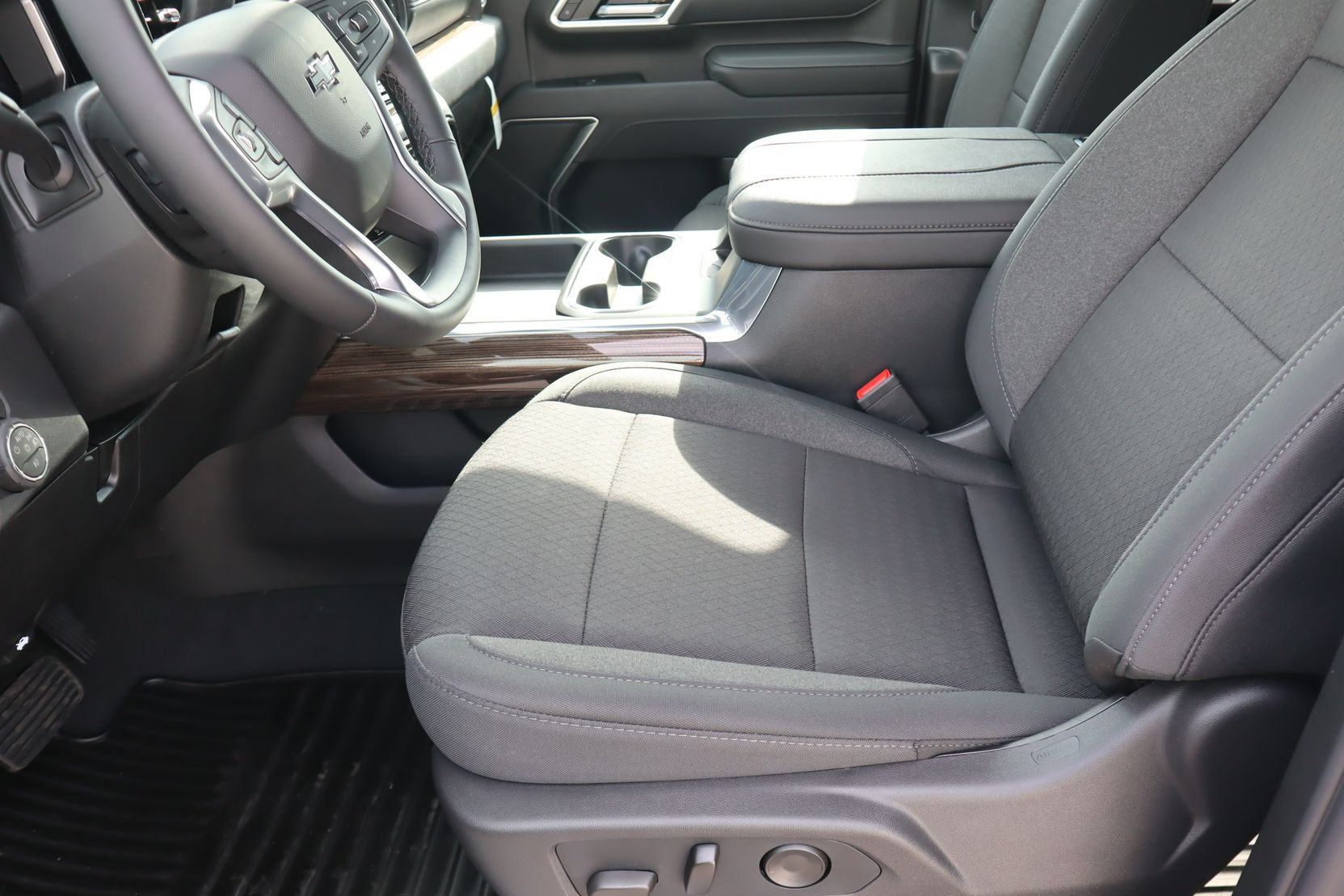 2026 Chevrolet Silverado 2500 HD LT - Photo 14