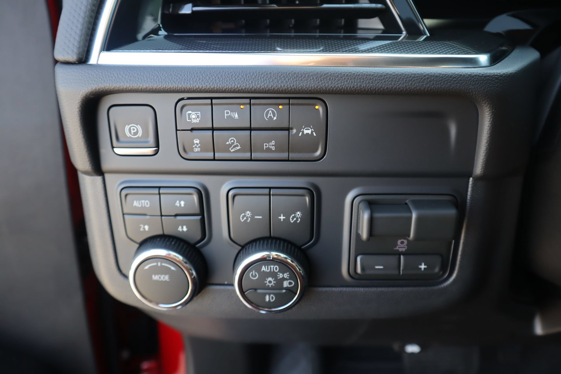 2027 Chevrolet Tahoe RST - Photo 14