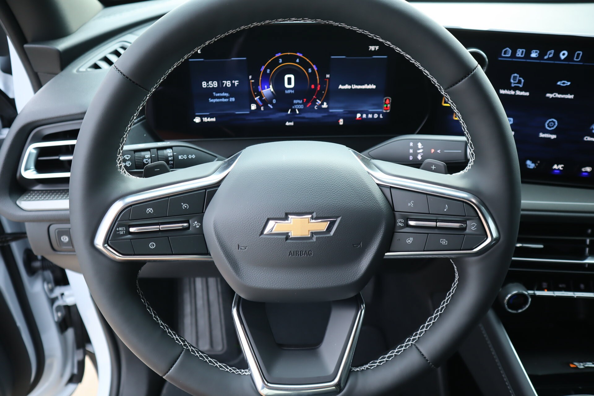 2027 Chevrolet Traverse LT - Photo 6