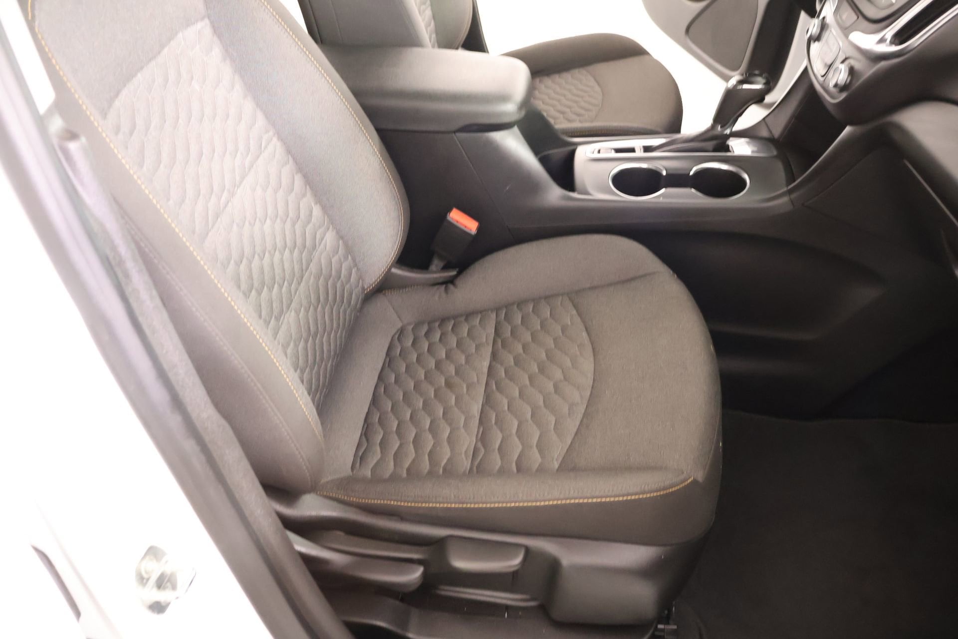 2021 Chevrolet Equinox LT - Photo 12