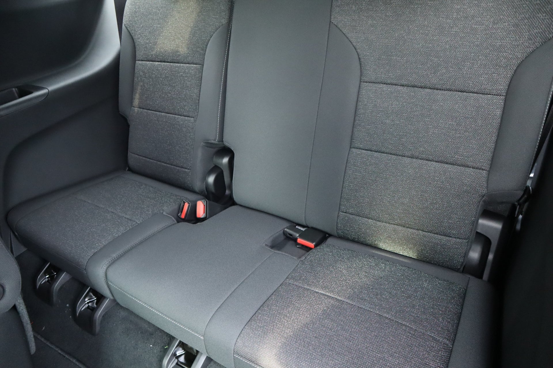 2027 Chevrolet Traverse LT - Photo 17
