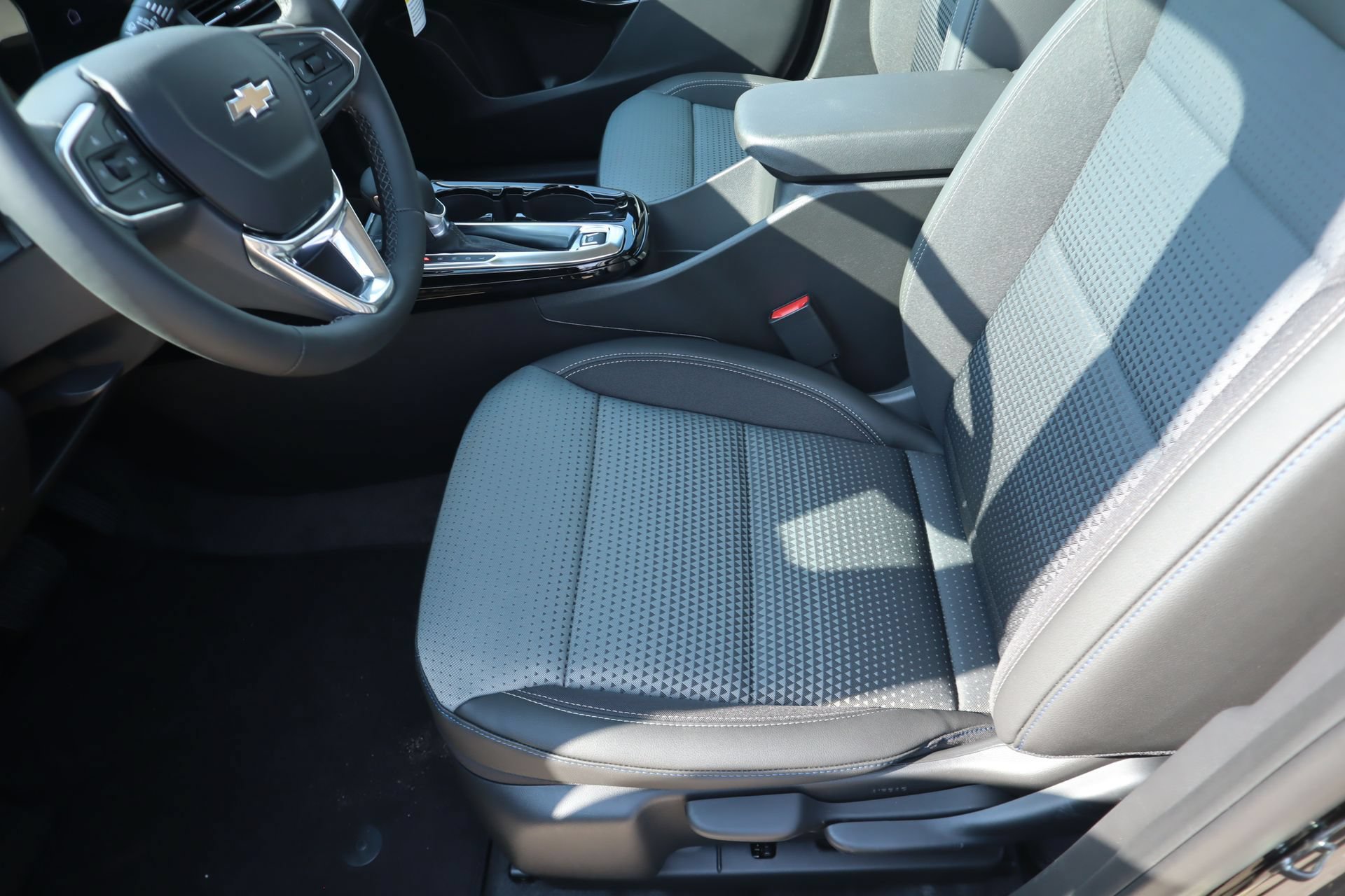 2026 Chevrolet Trax LT - Photo 12