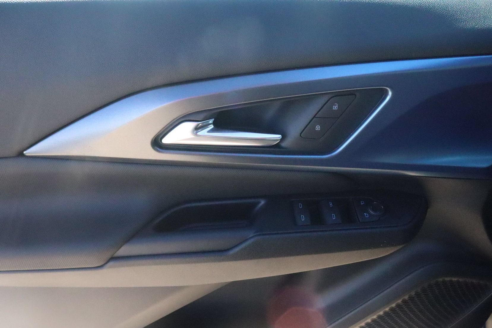 2026 Chevrolet Equinox EV 2LT - Photo 16
