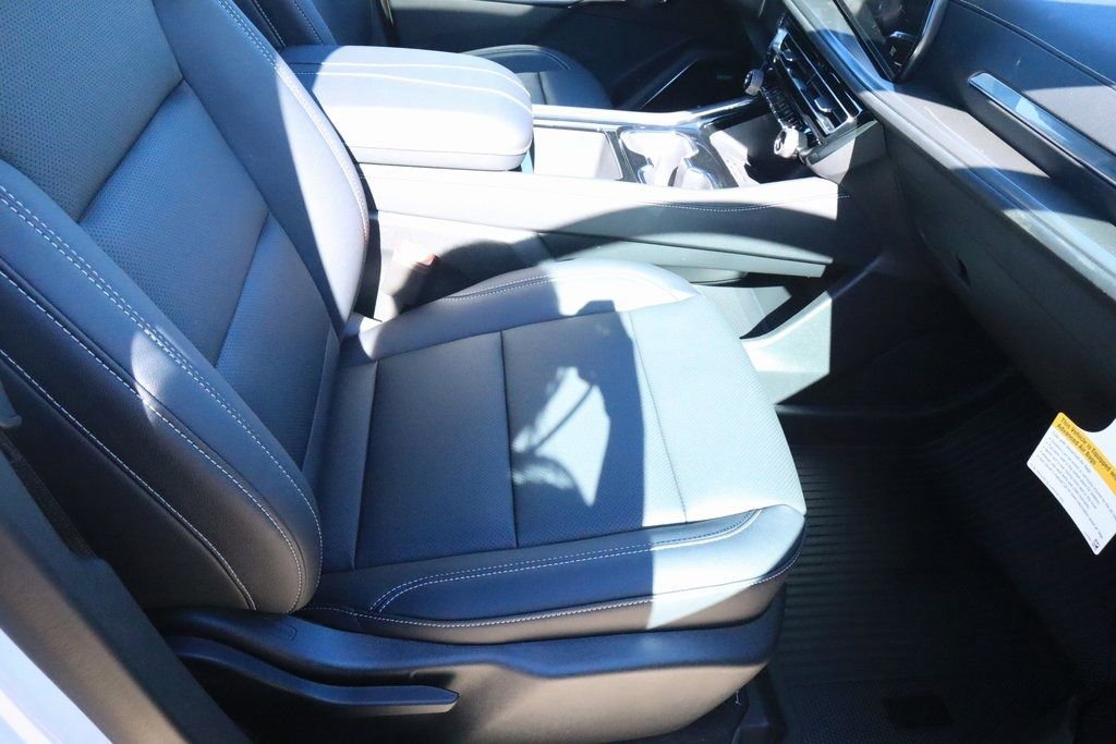 2026 Chevrolet Traverse LT - Photo 16