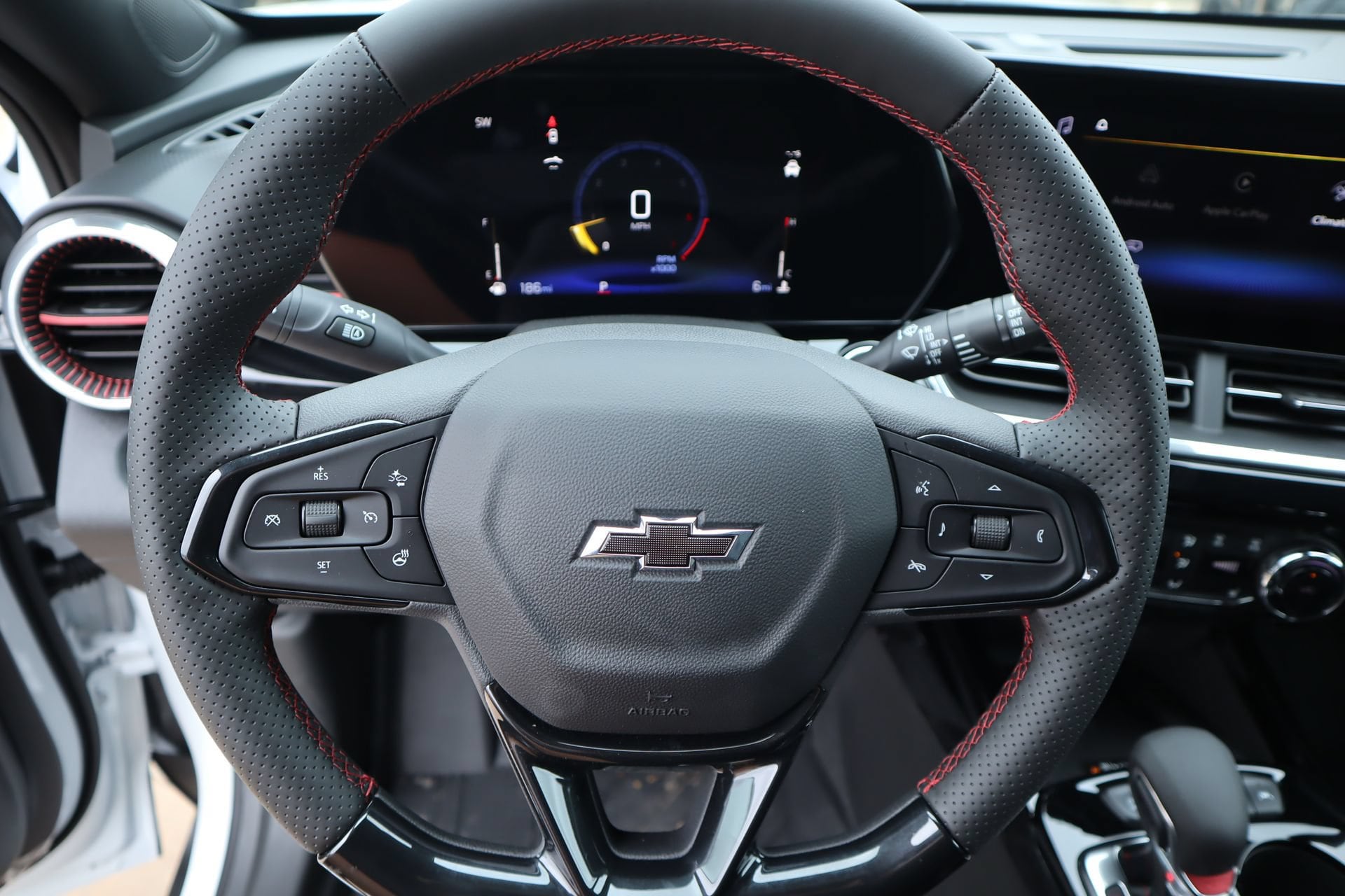 2026 Chevrolet Trax RS - Photo 6