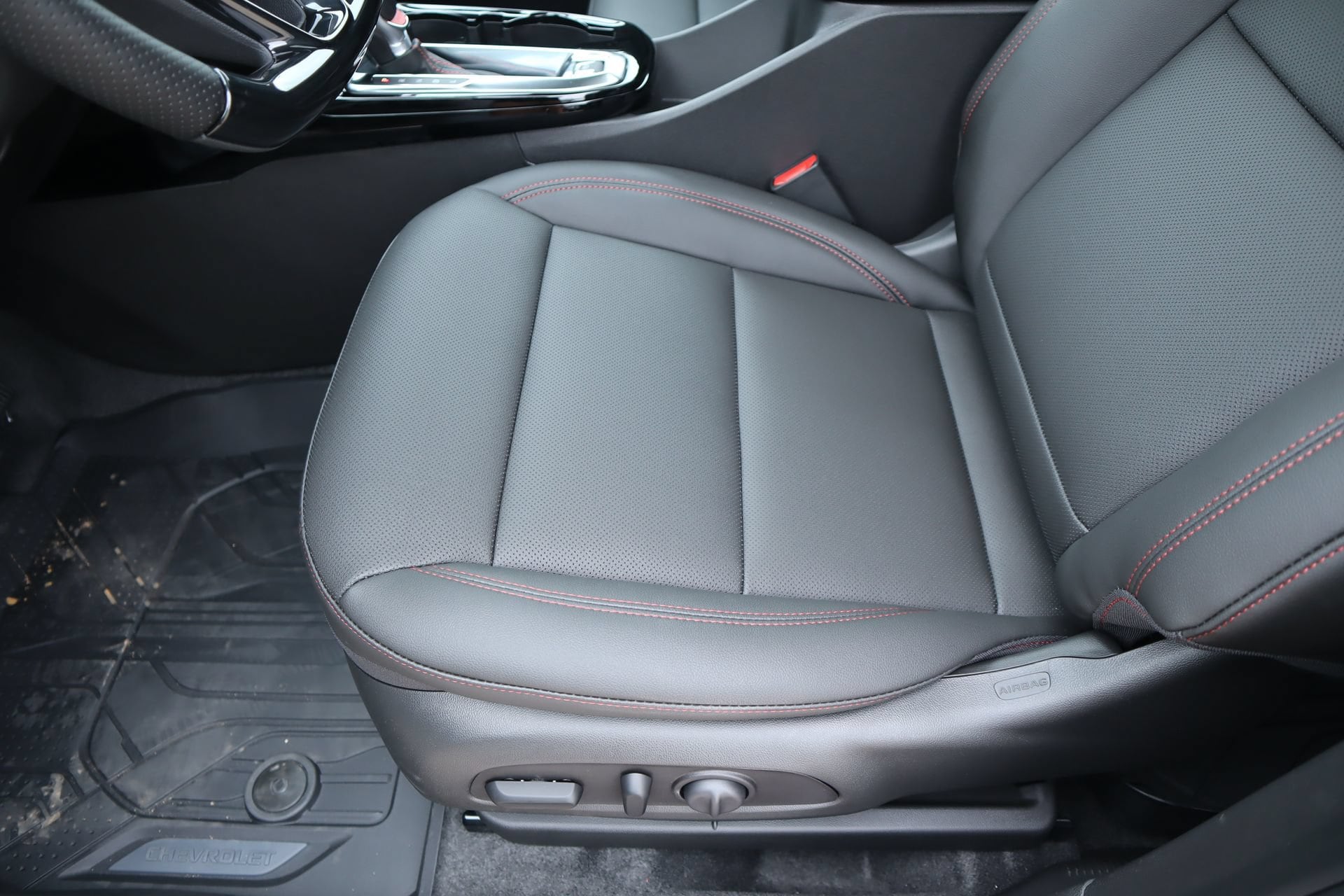 2026 Chevrolet Trax RS - Photo 15