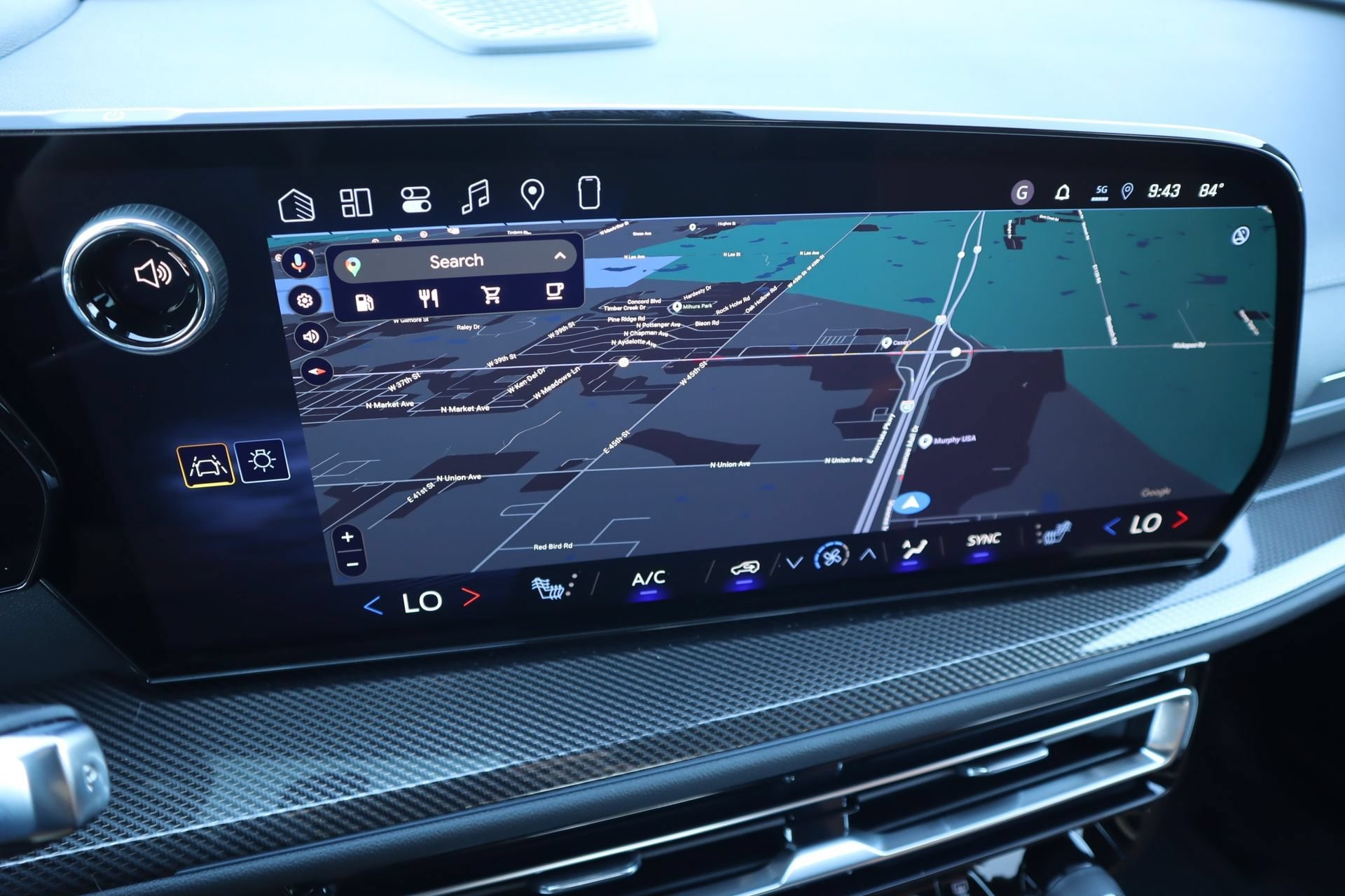 2027 Chevrolet Traverse Z71 - Photo 8