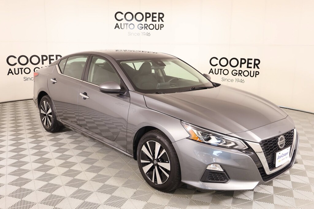 Used 2022 Nissan Altima 2.5 SV