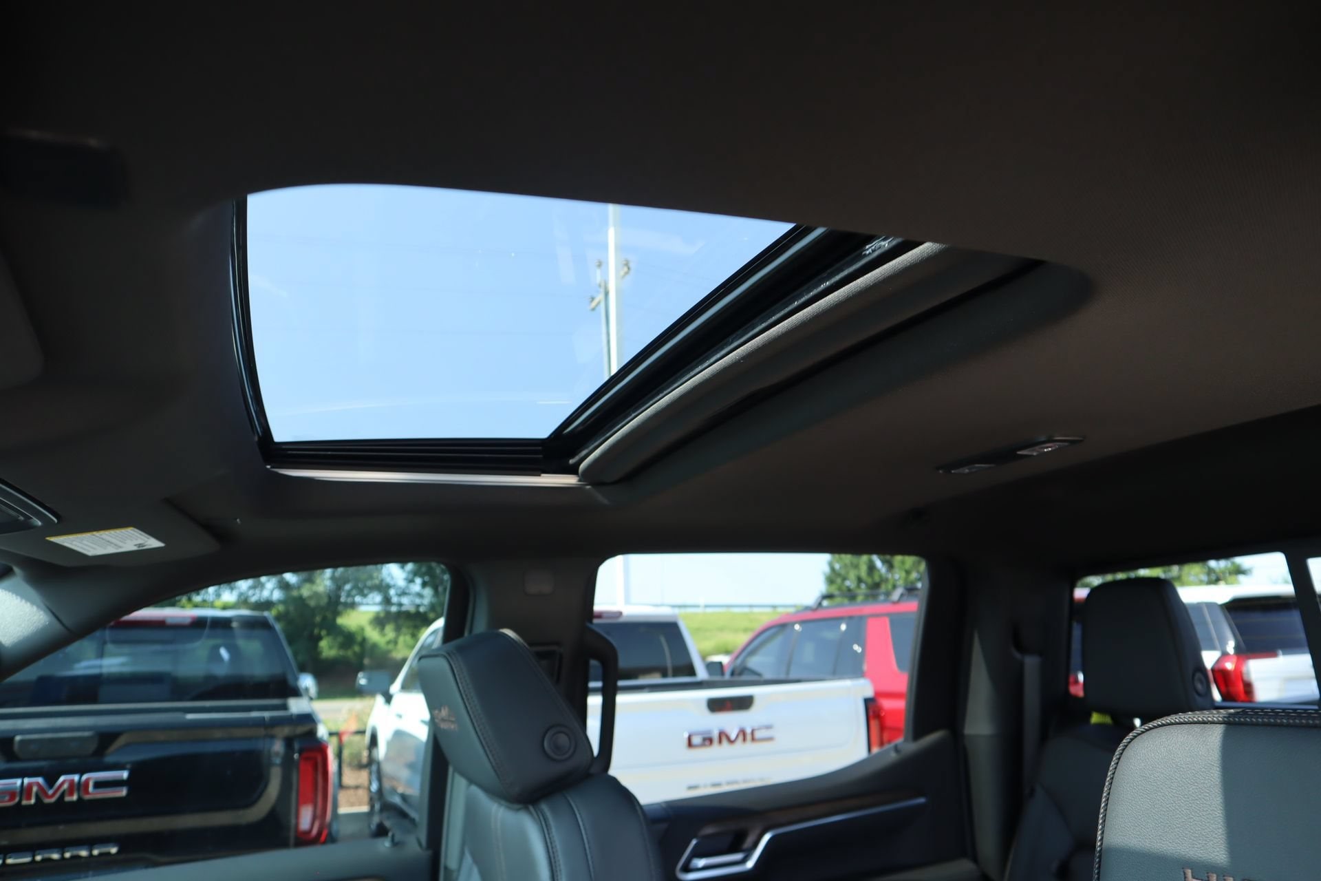 2026 Chevrolet Silverado 1500 High Country - Photo 24