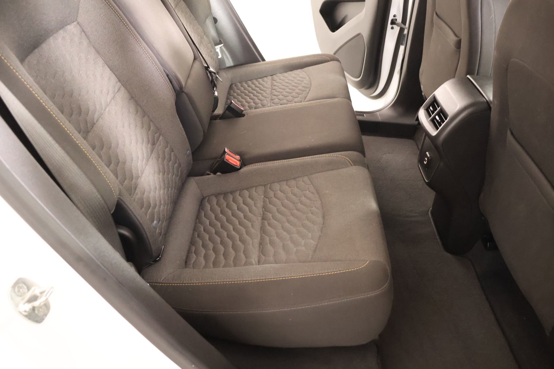 2021 Chevrolet Equinox LT - Photo 13